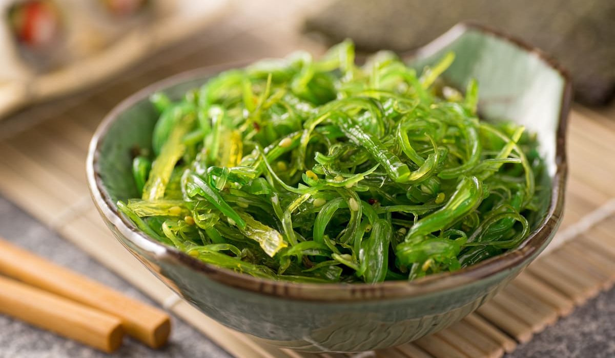 propiedades alga wakame